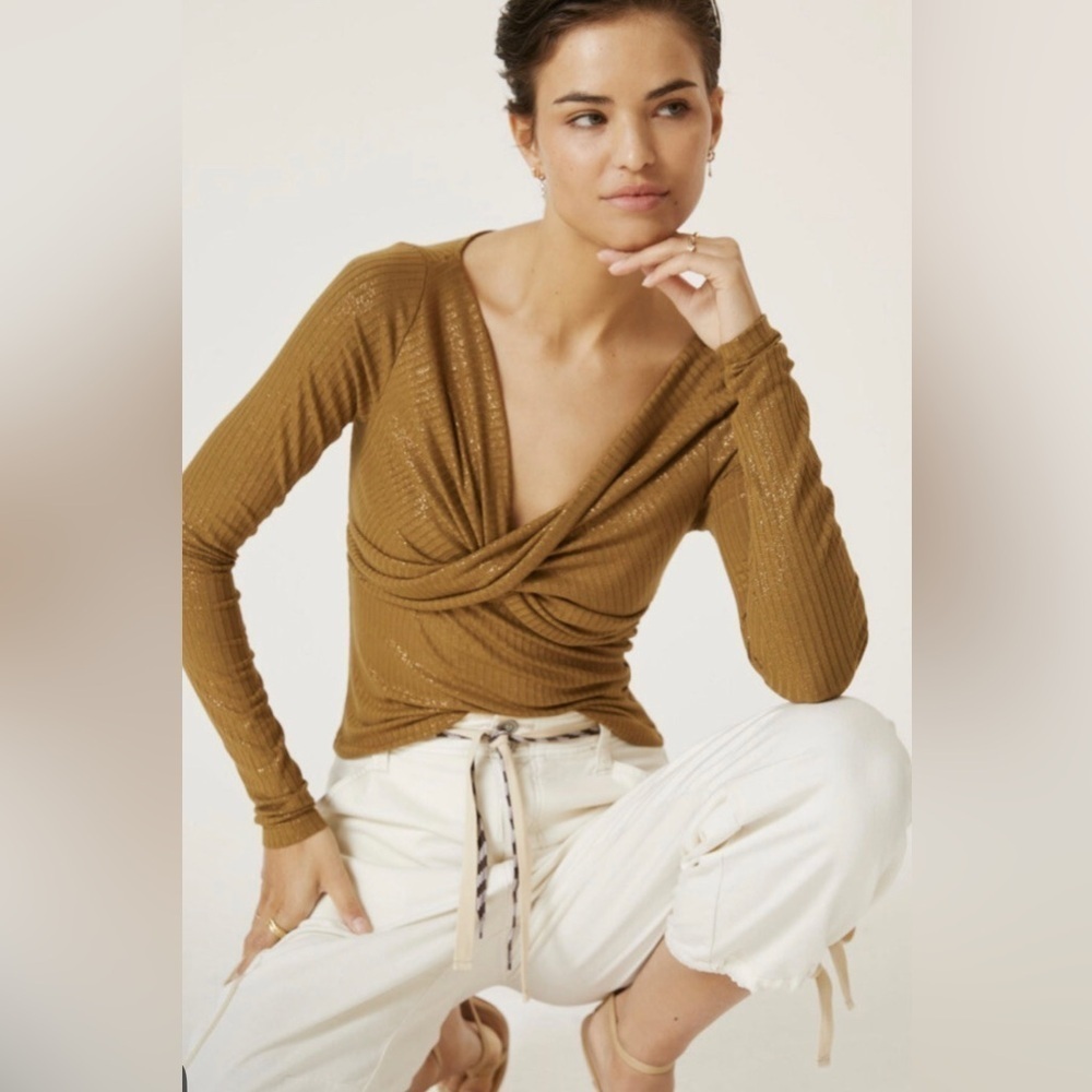 NWT Anthropologie Viscose Blend Twist Front Shimmer Top Size Large